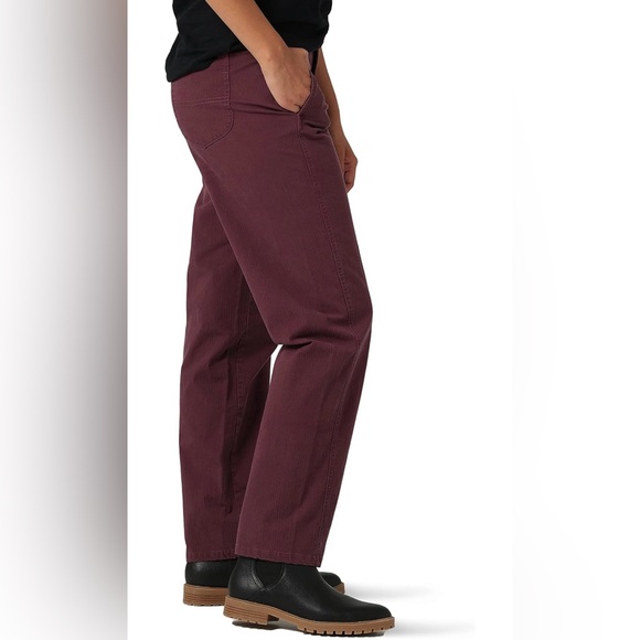 Lee Women's Ultra Lux Mid Rise Relaxed Straight Leg Pant NWT Sz 4 - Picture 2 of 10